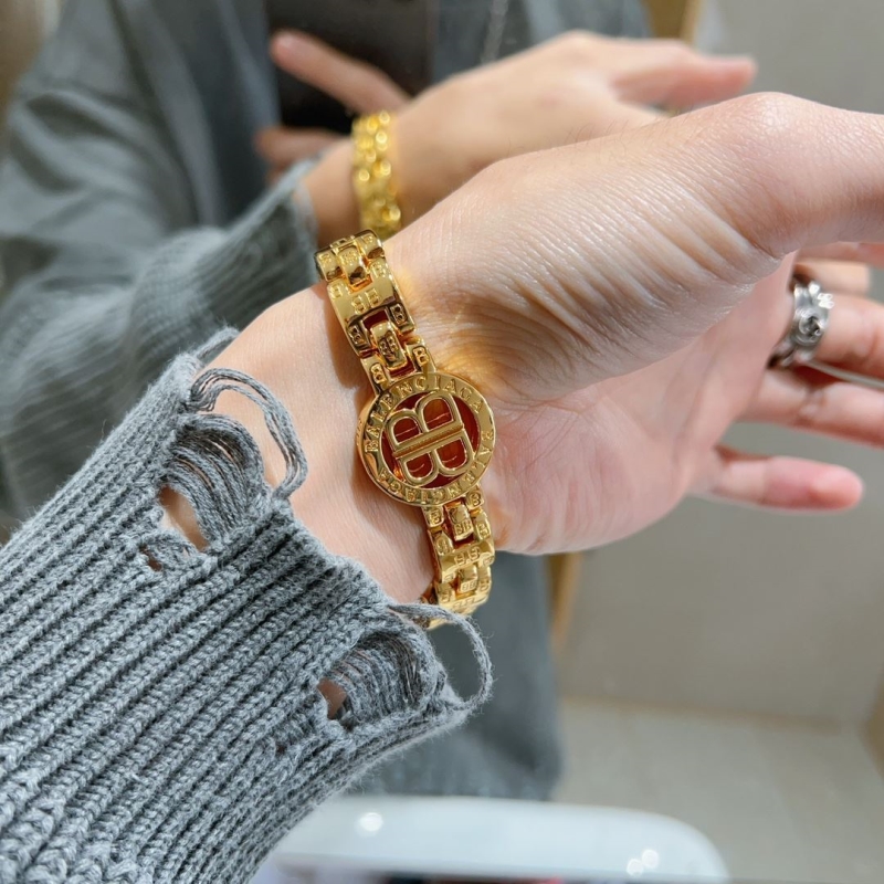 Ba1en*iaga bracelets